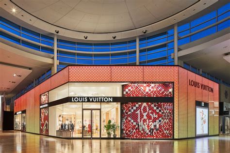 Louis Vuitton Opens Impressive Yorkdale Flagship .